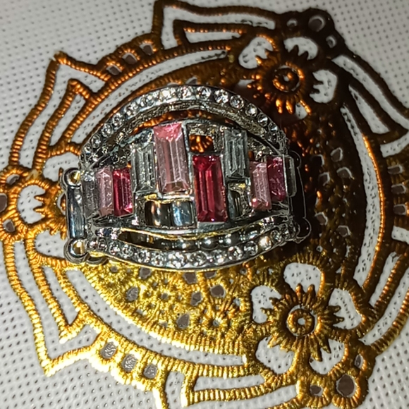 Ring - Picture 3 of 3